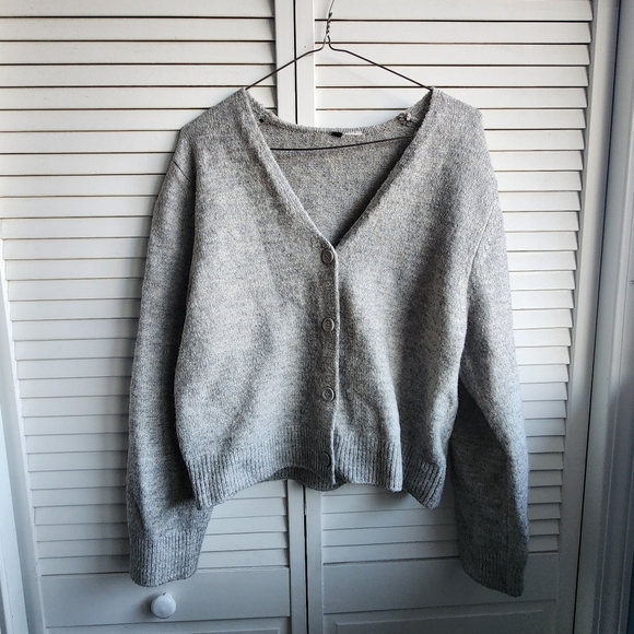 Gray knit cardigan - Picture 1 of 2
